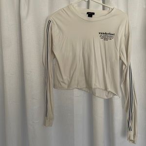 Rue 21 long sleeve cropped shirt